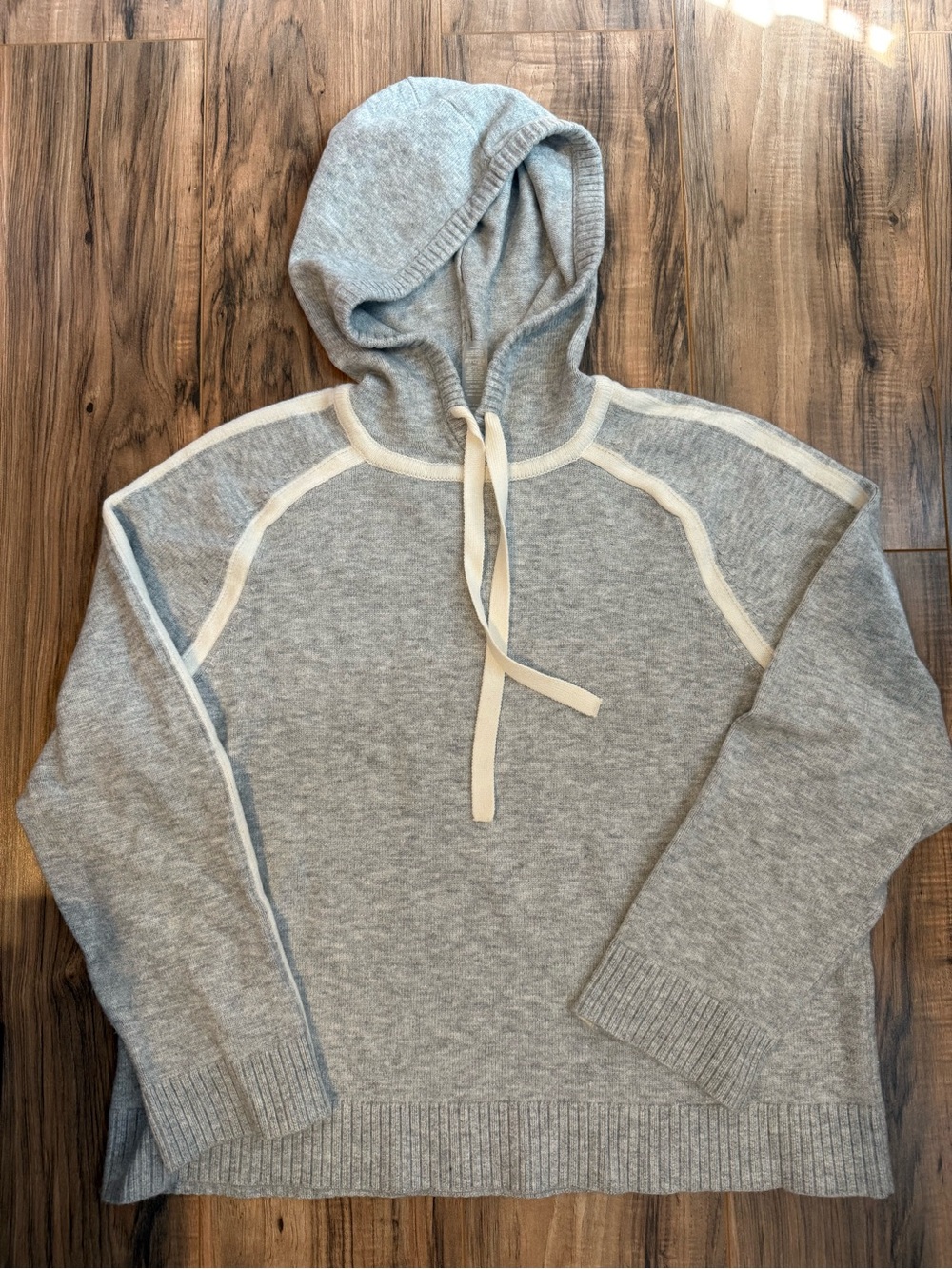 Lou & Grey Heather Gray Hooded Knit Pullover with Cream Trim